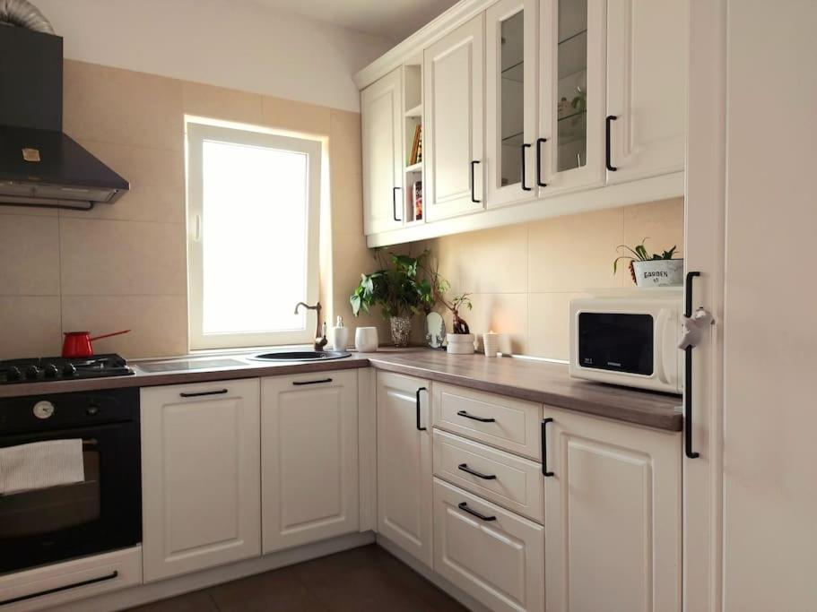 Cosy Boutique 61 Sqm Apartment - Private Parking - Ten Blocks Residence Bucarest Extérieur photo