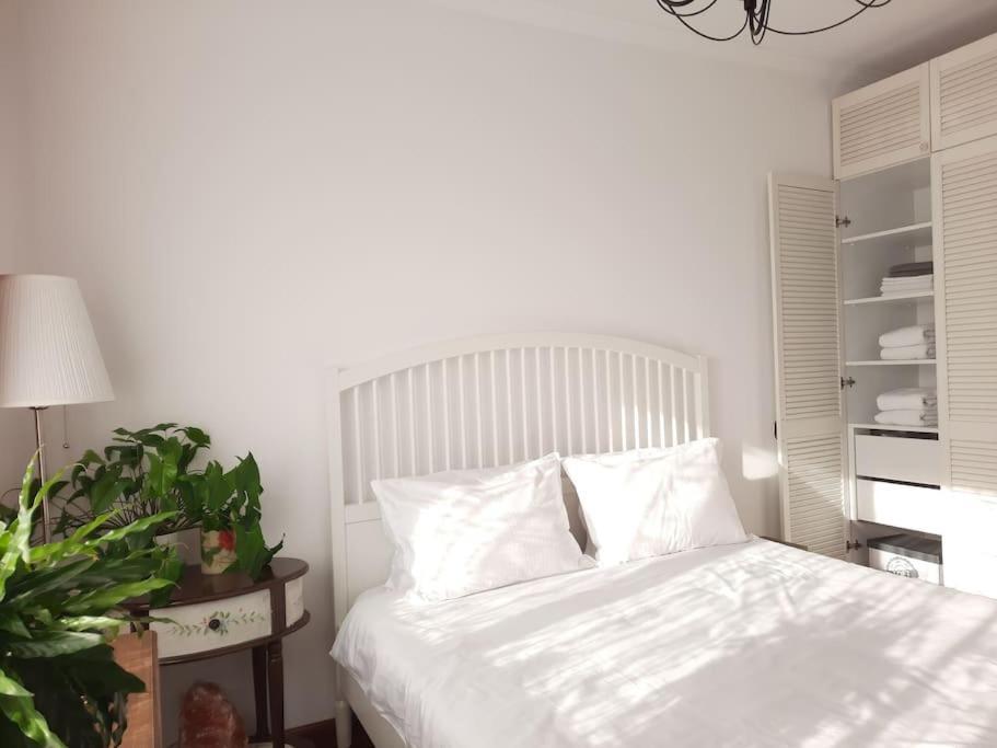 Cosy Boutique 61 Sqm Apartment - Private Parking - Ten Blocks Residence Bucarest Extérieur photo